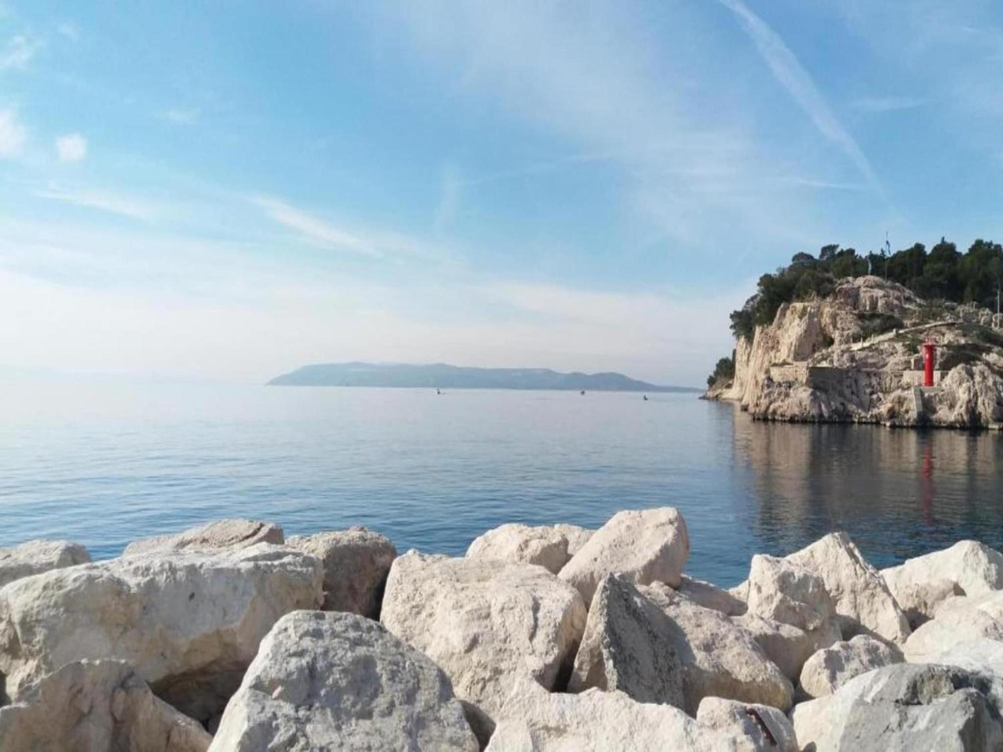 Luxurious Holiday Home In Makarska With Jacuzzi Exterior photo